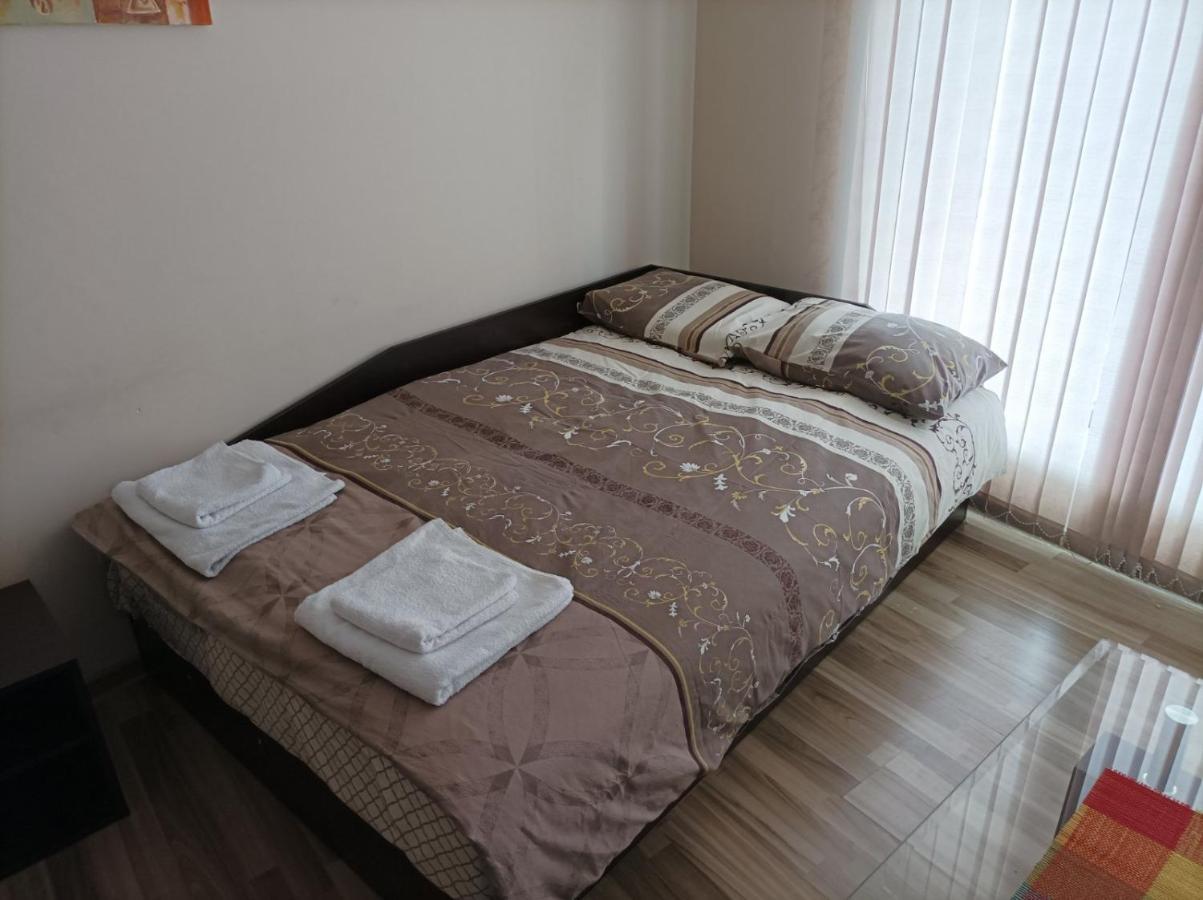 6 - Vasil Aprilov Apartment *